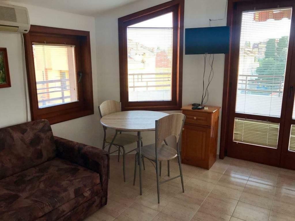 Студиа Мансарда Ненови Pomorie Ngoại thất bức ảnh