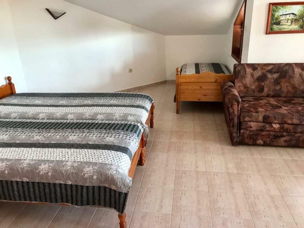 Студиа Мансарда Ненови Pomorie Ngoại thất bức ảnh